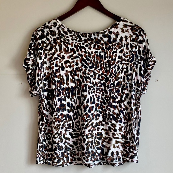 CAbi Tee 🌸 Small - Picture 8 of 8